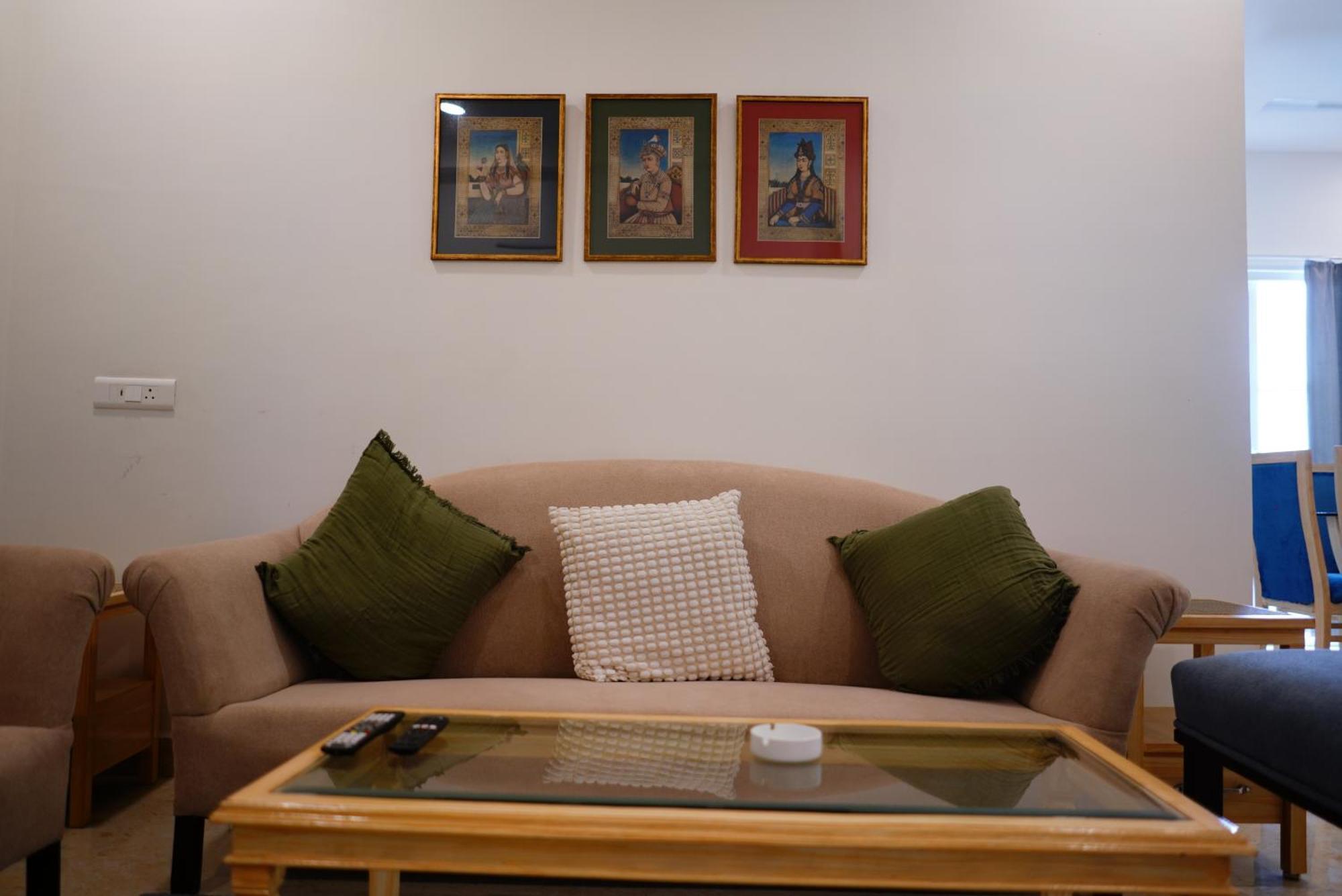 Enkay Service Apartments Kondapur  Zewnętrze zdjęcie